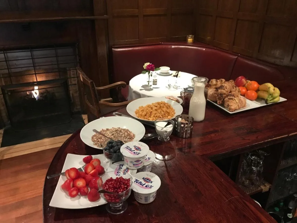 Breakfast spread