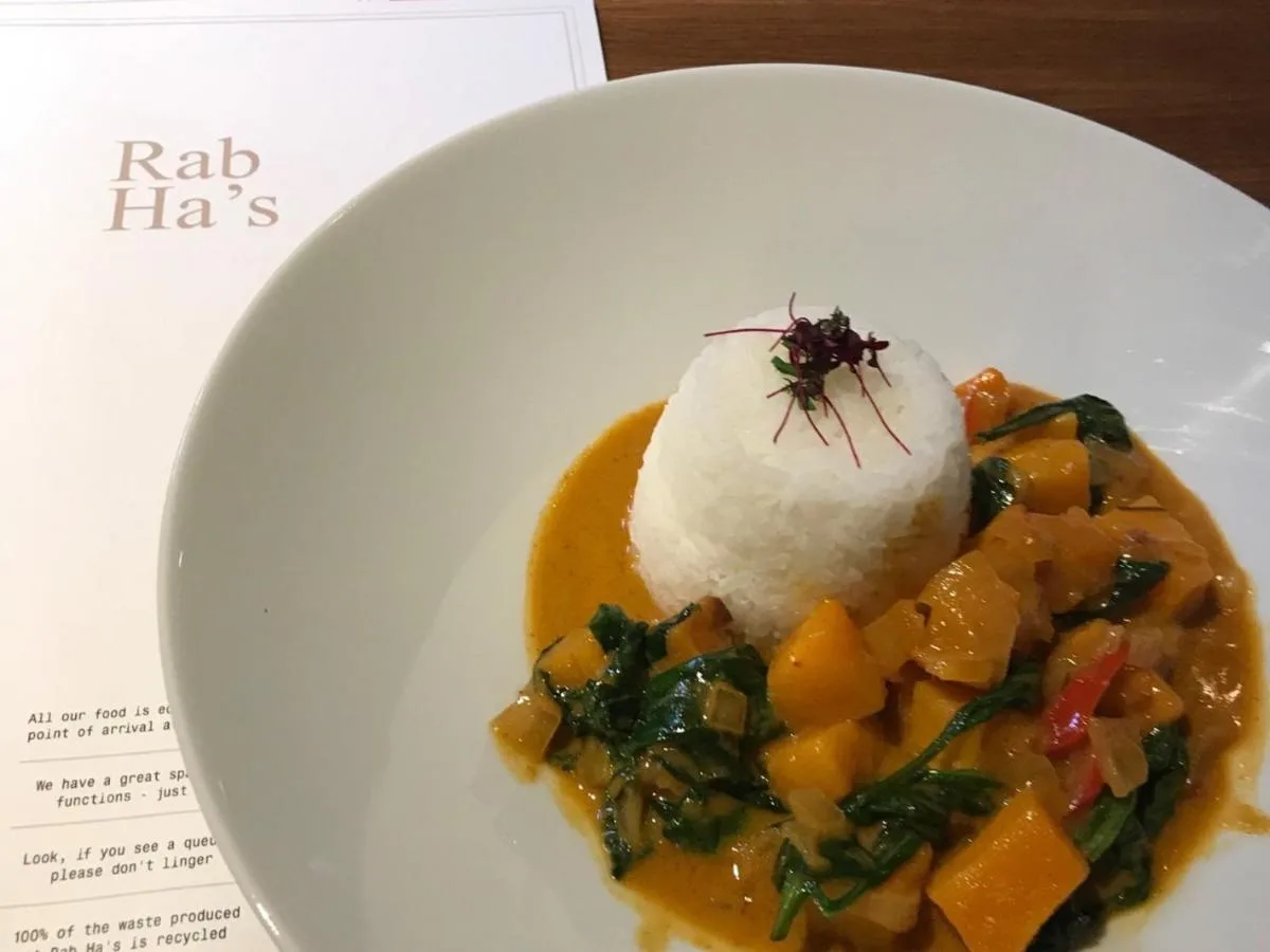 Curry dish