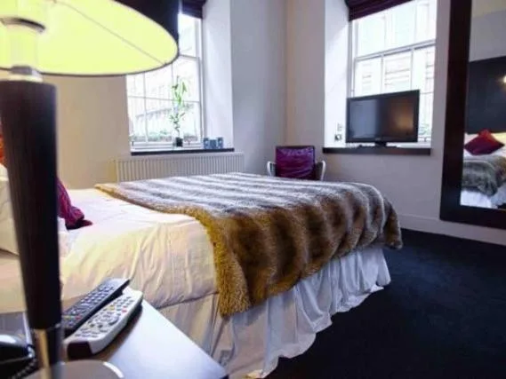 Twin Room with Private Bathroom